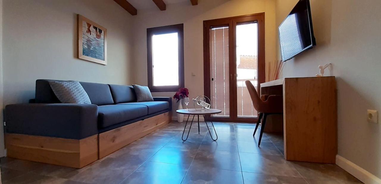 Andros 4 All Seasons Villas & Suites Ormos  Exterior photo