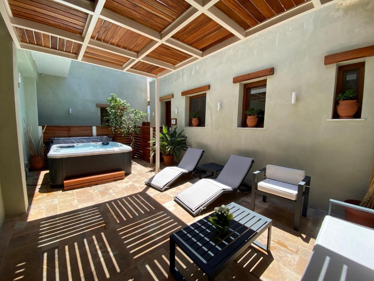 Andros 4 All Seasons Villas & Suites Ormos  Exterior photo