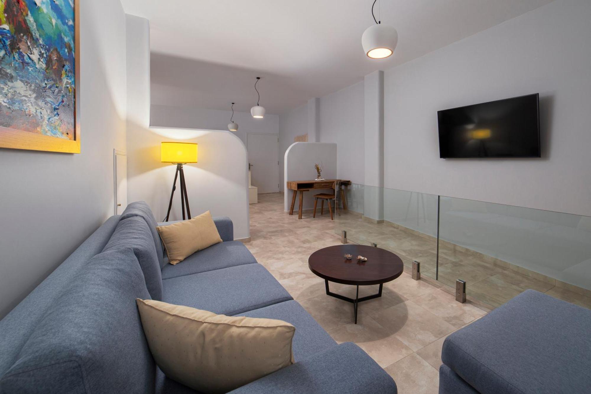 Andros 4 All Seasons Villas & Suites Ormos  Exterior photo